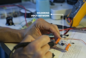[로봇사이언스몰][로봇사이언스몰][LittleBits][리틀비츠] Perf Module sku:650-0144>>자석 연결 방식으로 쉬운조립